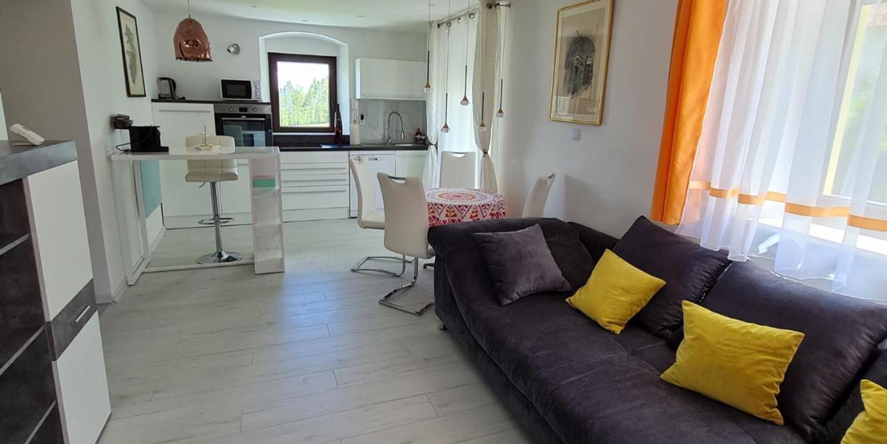 Ferien- Und Businesswohnung Relax Im Ersten Stock Sonnen Kültér fotó